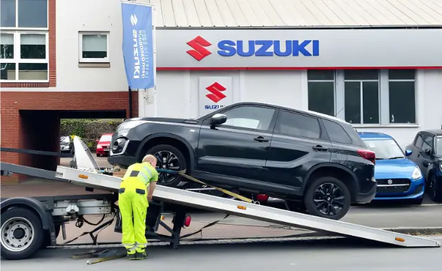 Vehicle recovery service in Leicester